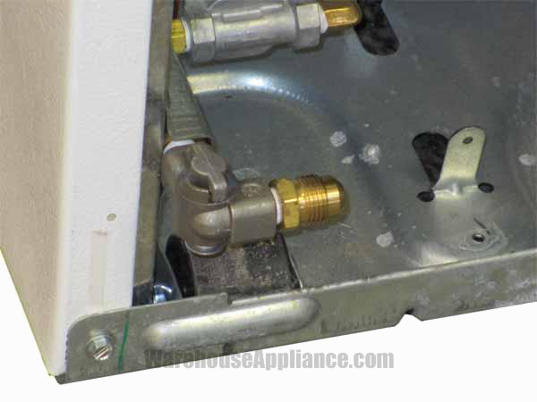 Gas hook up for natural gas refrigerator